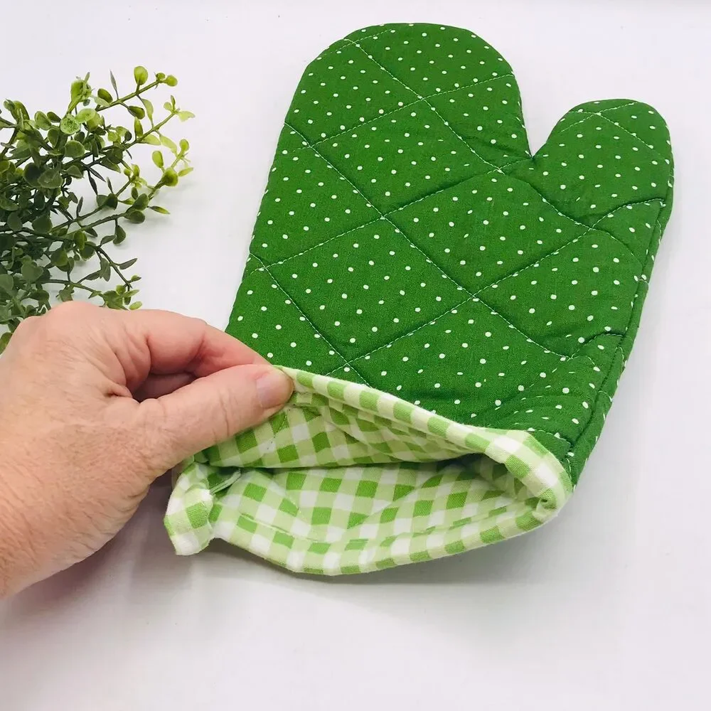 Oven Mitt: Green Polka Dots With Gingham Trim Baking Mitt Gift Cottage